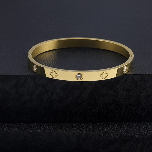 23535622328_1493658876.jpg Stainless Steel Clover Bangle 642220562373