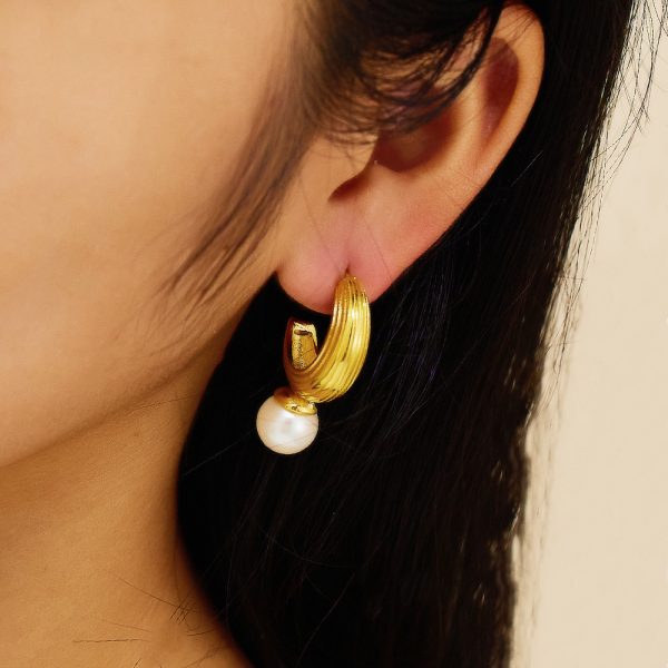 O1CN010ZCXjm25wjRfcteQd_3529117591-0-cib.jpg Stainless Steel Pearl Hoop Earrings 756784087822