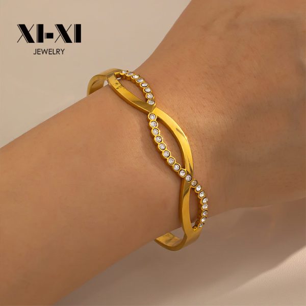 O1CN010dNvIX25wjbnU5tTj_3529117591-0-cib.jpg Stainless Steel Wave Zirconia Bangle 894406663234