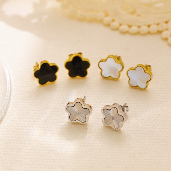O1CN010vU4wN25wjRfYLwe3_3529117591-0-cib.jpg Stainless Steel Clover Shell Earrings 756940769071