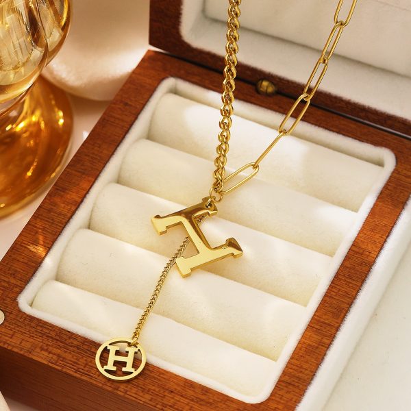 O1CN011C3lpF25wjVSQMMjt_3529117591-0-cib.jpg Stainless Steel Letter H Necklace 814581593457