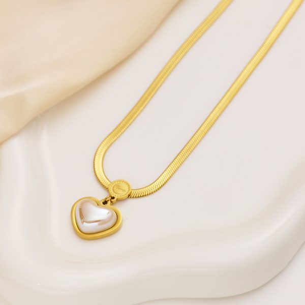 O1CN012iBZT225wjVP3CviV_3529117591-0-cib.jpg Stainless Steel Heart Necklace 813823508920