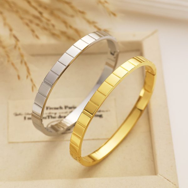 O1CN012o0ipS25wjUj4jBjT_3529117591-0-cib.jpg Stainless Steel Grid Bangle 799085921997