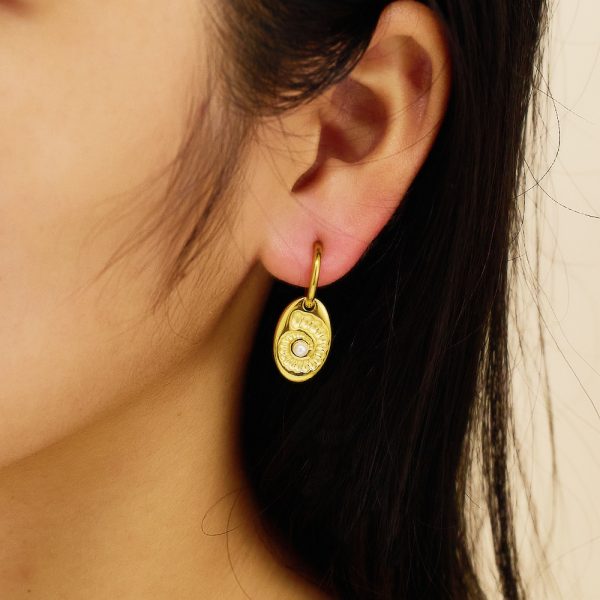 O1CN013HaU1R25wjReGkhOO_3529117591-0-cib.jpg Stainless Steel Hexagon Earrings 756725806821