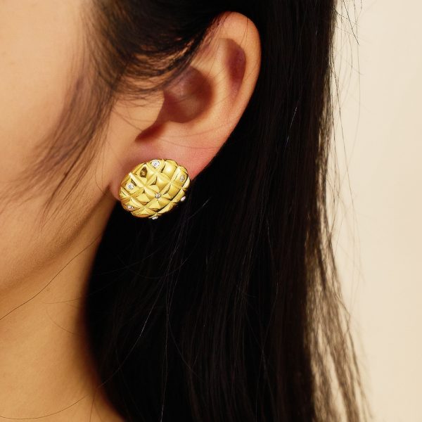O1CN014Kg3Sz25wjRd4tNV8_3529117591-0-cib.jpg Stainless Steel Clover Shell Earrings 756940769071