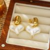 O1CN014rGgoC25wjUwdTrA6_3529117591-0-cib.jpg Stainless Steel Teardrop Heart Earrings 804153333579