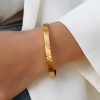 O1CN01550omU25wjbfkEYPd_3529117591-0-cib.jpg Stainless Steel Zirconia Bangle 919676206714