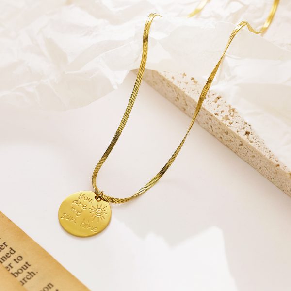 O1CN016joj0525wjRTe90T7_3529117591-0-cib.jpg Stainless Steel Zirconia Star Necklace 755240610097