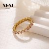 O1CN0170jr3825wjbskNYdY_3529117591-0-cib.jpg Stainless Steel Flower Zirconia Ring 726957550166