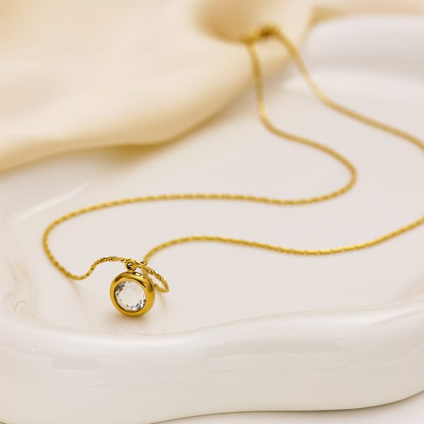 O1CN017SDTcn25wjVUFbgfW_3529117591-0-cib.jpg Stainless Steel Zirconia Necklace 814706574959