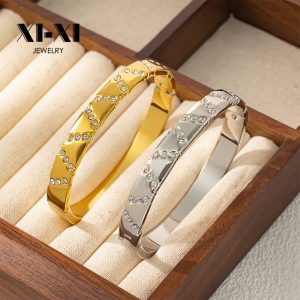 Stainless Steel Rhinestone Bangle 955992918142