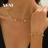 O1CN019S0yV725wjbkBaz1o_3529117591-0-cib.jpg Stainless Steel Disc Charm Bracelet 936350434840