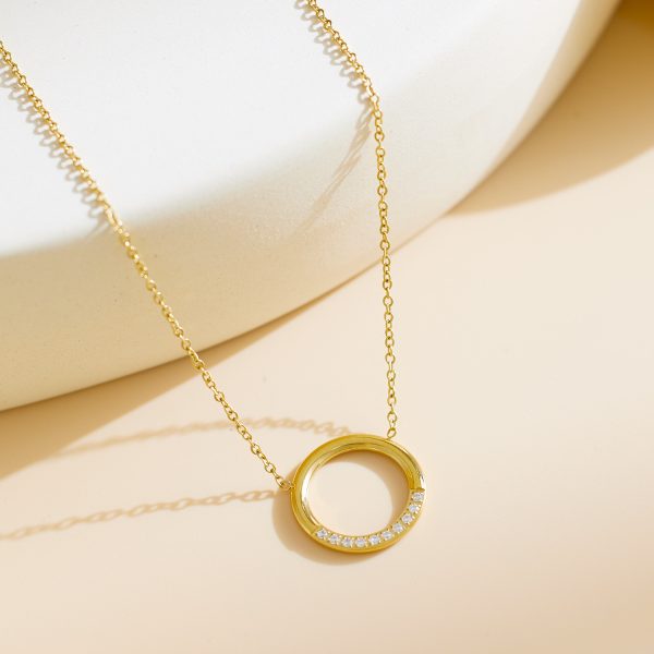 O1CN01ABIQCY25wjRYclLHm_3529117591-0-cib.jpg Stainless Steel Zirconia Star Necklace 755240610097