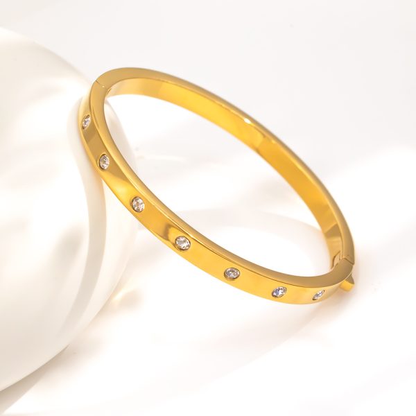 O1CN01AWvoM325wjfrhk0vQ_3529117591-0-cib.jpg Stainless Steel Zirconia Bangle 1048283743298