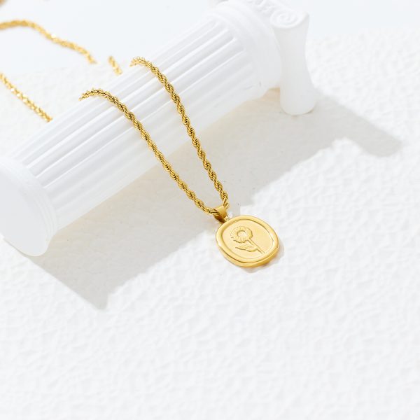 O1CN01AYh0fA25wjRRkeufG_3529117591-0-cib.jpg Stainless Steel Zirconia Star Necklace 755240610097