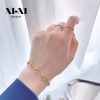 O1CN01B5XqBQ25wjbmi3w7s_3529117591-0-cib.jpg Stainless Steel Interlocking Bracelet 643840694665