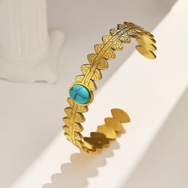O1CN01BMvJNL25wjXZCnlEo_3529117591-0-cib.jpg Stainless Steel Triangle Stone Bangle 851142748424