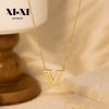 O1CN01BgmD9e25wjbluoOsh_3529117591-0-cib.jpg Stainless Steel Rhinestone Letter V Necklace 893592926979