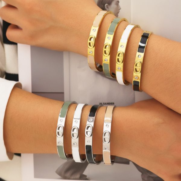 O1CN01DSCOSw25wjcVMkmDT_3529117591-0-cib.jpg Stainless Steel Pig Nose Bangle 968562233066