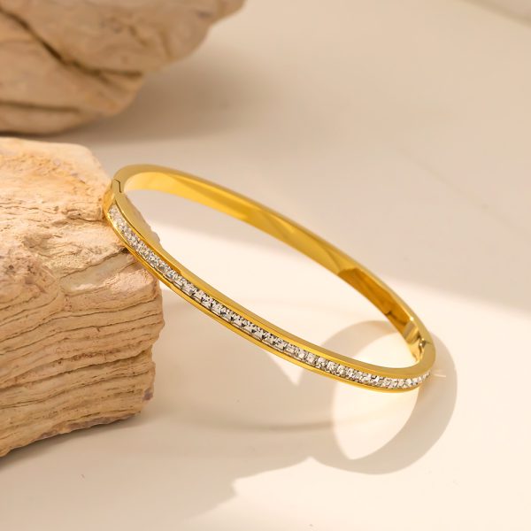 O1CN01Dc4kVb25wjblD02p1_3529117591-0-cib.jpg Stainless Steel Zirconia Bangle 632802568295