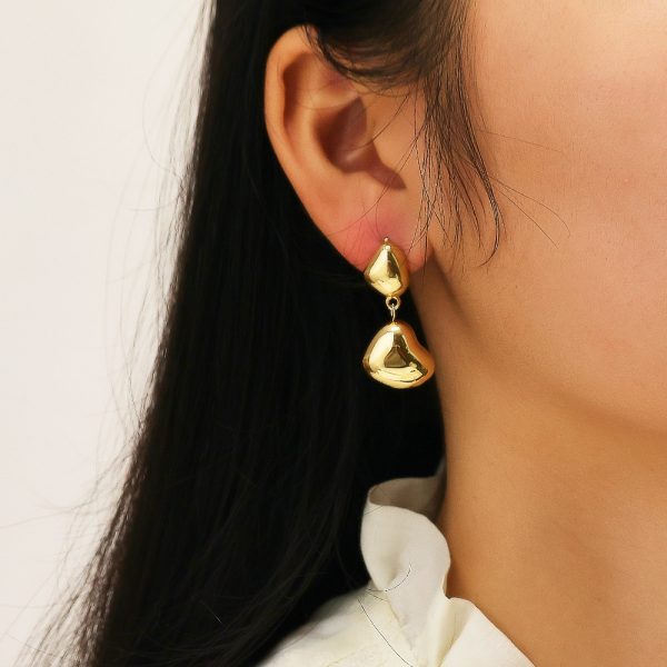 O1CN01FPpKhb25wjUv8P2hD_3529117591-0-cib.jpg Stainless Steel Teardrop Heart Earrings 804153333579