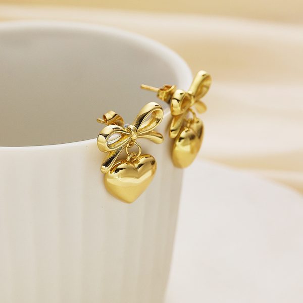 O1CN01GMs3UI25wjUuntiHq_3529117591-0-cib.jpg Stainless Steel Teardrop Heart Earrings 804153333579
