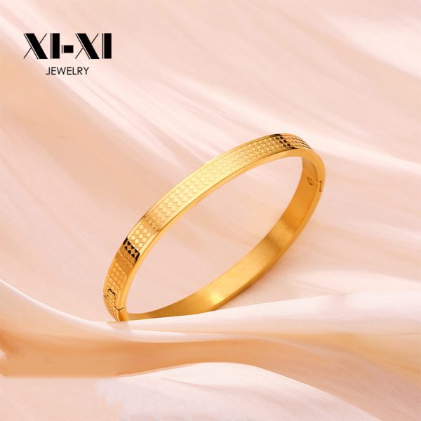 O1CN01J7krPE25wjbkvuSgq_3529117591-0-cib.jpg Stainless Steel Textured Bangle 918471854373