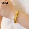 O1CN01JwdirK25wjblU8zKo_3529117591-0-cib.jpg Stainless Steel Star Rhinestone Bangle 724631046012