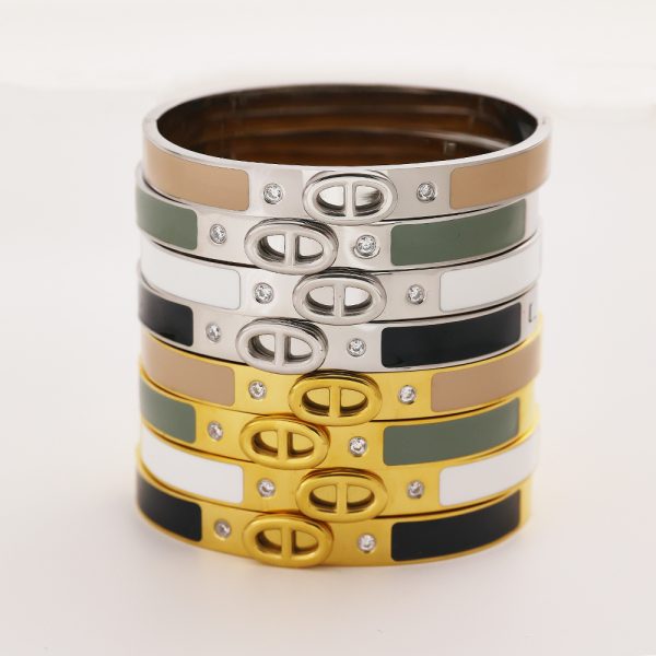 O1CN01K3Fbu025wjcWpmrIW_3529117591-0-cib.jpg Stainless Steel Pig Nose Bangle 968562233066