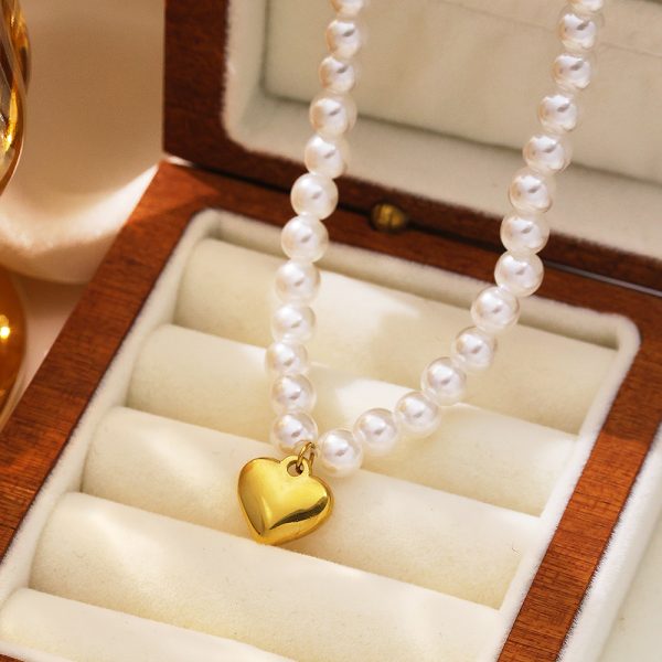 O1CN01KAwM1J25wjVElrF0j_3529117591-0-cib.jpg Stainless Steel Pearl Heart Necklace 809918922800