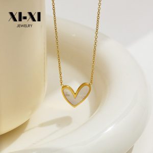 Stainless Steel Mother of Pearl Heart Shaped Necklace 822314910983