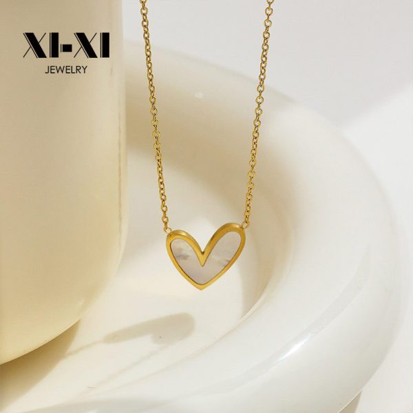 O1CN01KHLr1U25wjbuF3Tpv_3529117591-0-cib.jpg Stainless Steel Mother of Pearl Heart Shaped Necklace 822314910983