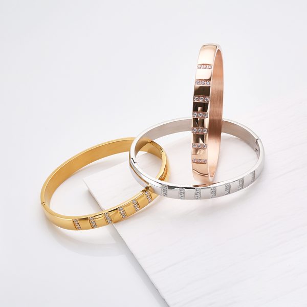 O1CN01KQgc8E25wjQ1nkPmZ_3529117591-0-cib.jpg Stainless Steel Zirconia Bangle 742191047941