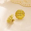 O1CN01LFEVnM25wjRhBpO9f_3529117591-0-cib.jpg Stainless Steel Clover Shell Earrings 756940769071