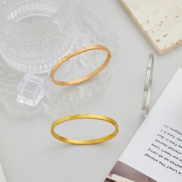 O1CN01M2bMua25wjbpwK1bK_3529117591-0-cib.jpg Stainless Steel Couple Bangle 916209833414