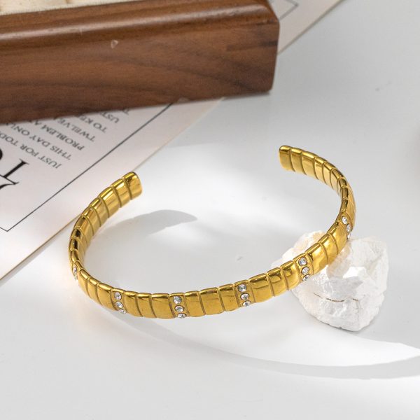 O1CN01MbzudF25wjfuxpOyr_3529117591-0-cib.jpg Stainless Steel Zirconia Open Bangle 1050142882192