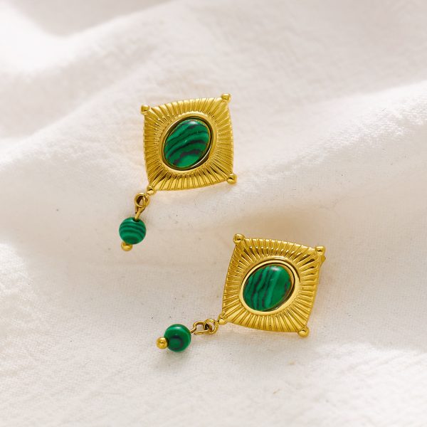 O1CN01ODJV9225wjRiiiv74_3529117591-0-cib.jpg Stainless Steel Clover Shell Earrings 756940769071