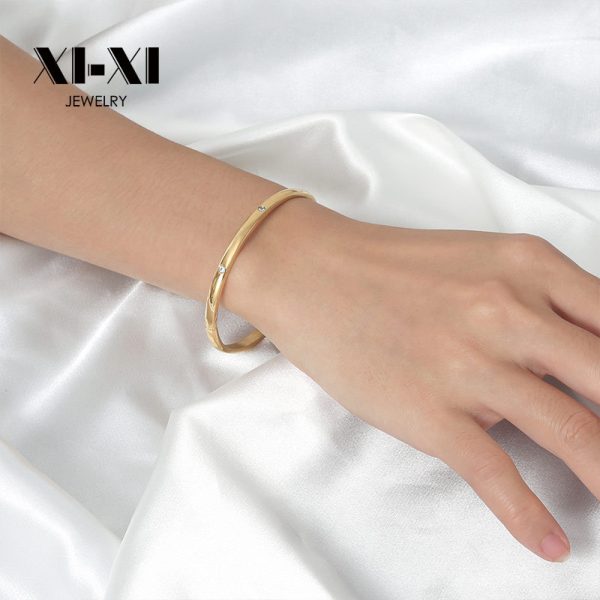 O1CN01OOj9bn25wjblDxJRF_3529117591-0-cib.jpg Stainless Steel Rhinestone Bangle 750498183238