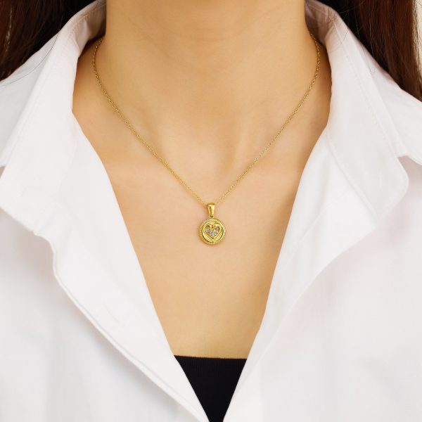 O1CN01OtAi8i25wjbslmS0K_3529117591-0-cib.jpg Stainless Steel Rhinestone Heart Necklace 768709683157