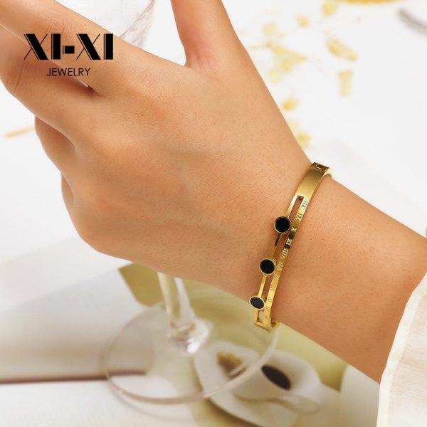 O1CN01PmdZi425wjbqL7EeE_3529117591-0-cib.jpg Stainless Steel Roman Numeral Bangle 800783238156