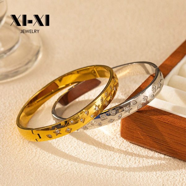 O1CN01PpqXmi25wjbt1Q5rW_3529117591-0-cib.jpg Stainless Steel Star Rhinestone Bangle 851274305998