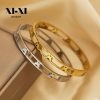 O1CN01Py5FiD25wjbv1h8vW_3529117591-0-cib.jpg Stainless Steel Butterfly Bangle 798803621248