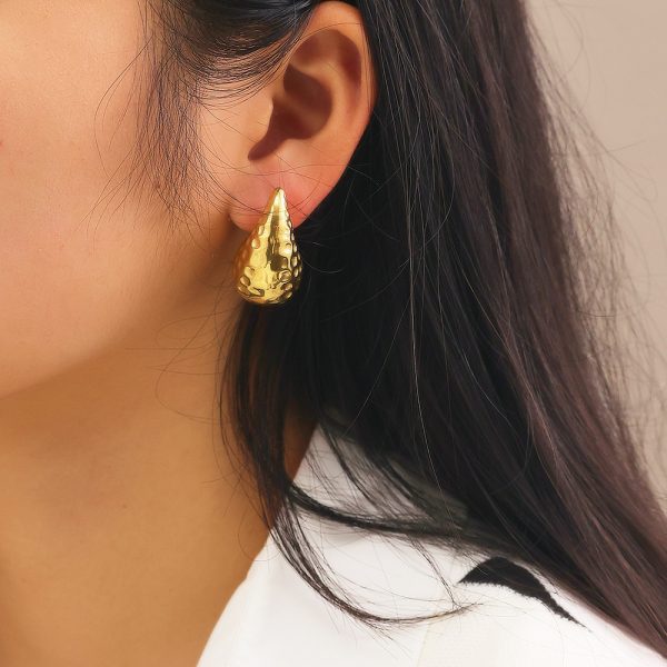 O1CN01Q2ubh325wjTRAzhYA_3529117591-0-cib.jpg Stainless Steel Teardrop Huggie Earrings 776029681804