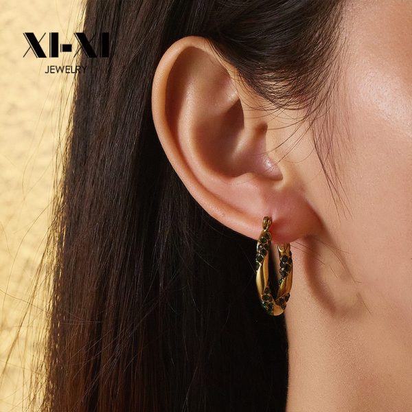 O1CN01QS6mOw25wjbmRJdM9_3529117591-0-cib-3.jpg Stainless Steel Rhinestone Crescent Earrings 724369464612