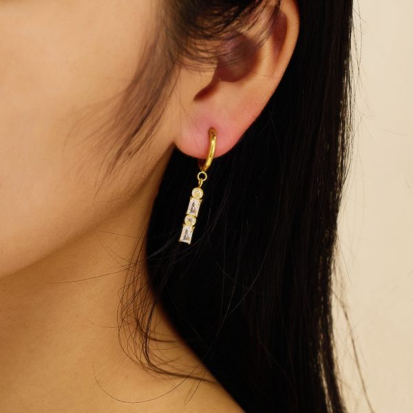 O1CN01RCSURM25wjRfuYcJt_3529117591-0-cib.jpg Stainless Steel Hexagon Earrings 756725806821