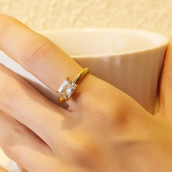 O1CN01SA6HnB25wjOBUOYof_3529117591-0-cib.jpg Stainless Steel Square Gemstone Ring 726978031825