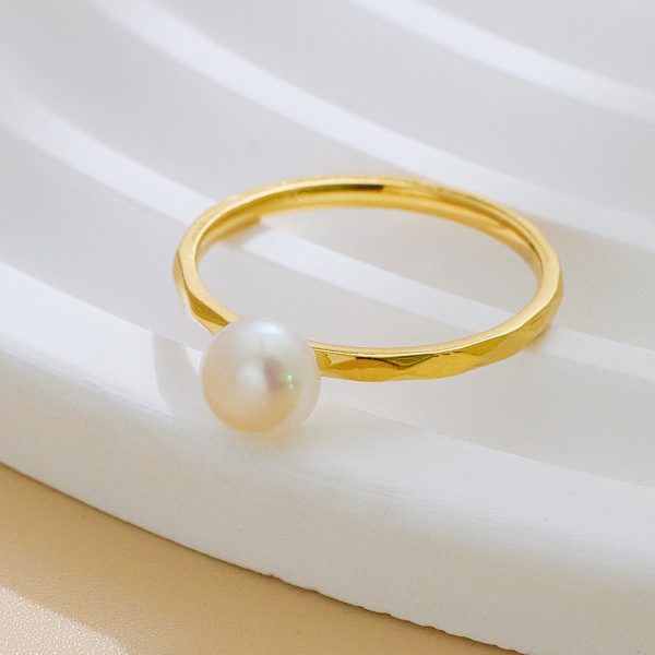 O1CN01SjFhKG25wjg5vUiQk_3529117591-0-cib.jpg Stainless Steel Pearl Ring 1054666848540