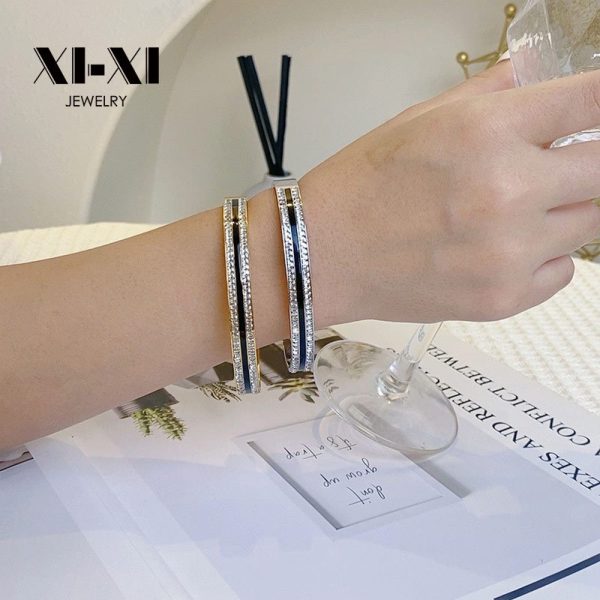 O1CN01Tgfqw225wjbrh2uhR_3529117591-0-cib.jpg Stainless Steel Enamel Rhinestone Bangle 852650084119