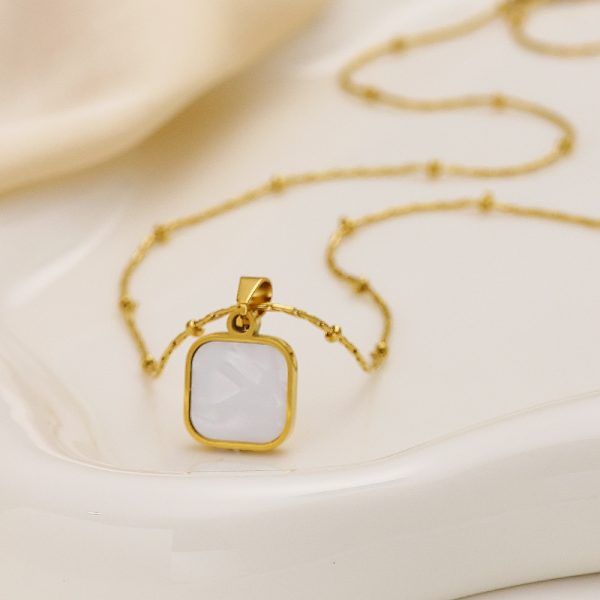 O1CN01TncJB725wjVP6ZaNN_3529117591-0-cib.jpg Stainless Steel Mother of Pearl Square Necklace 813581706592