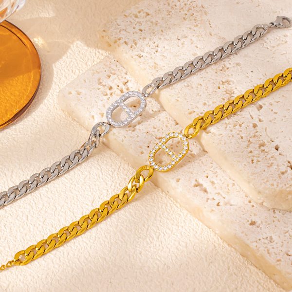 O1CN01Tvl7Re25wje79rjoH_3529117591-0-cib.jpg Stainless Steel Zirconia Snaffle Bracelet 1002627461942